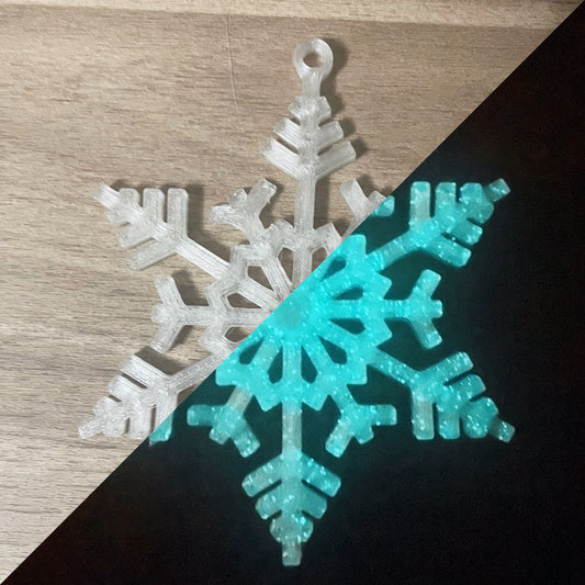Snowflake glow in the dark